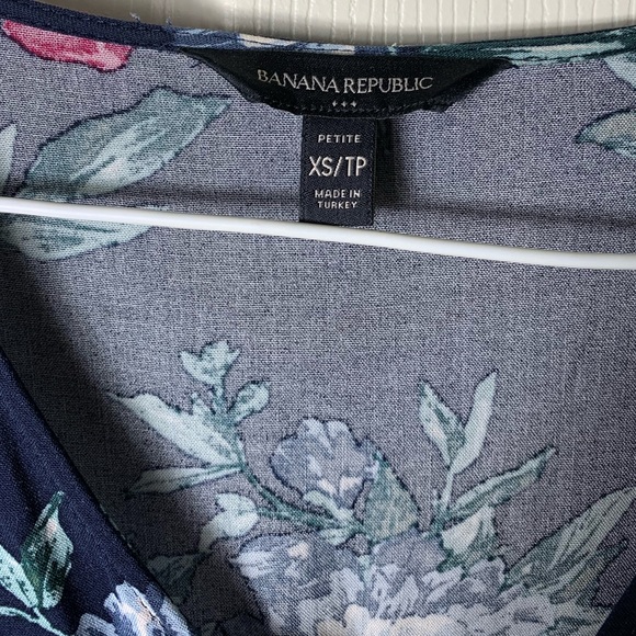 Banana Republic | Puff Sleeve Floral Midi Dress - XS Petite - Picture 5 of 7